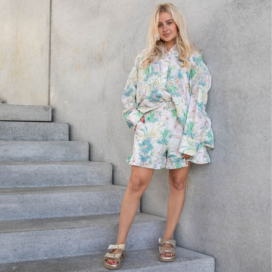 STORIES FROM THE ATELIER by COPENHAGENSHOES MY LOVERS SHORTS CLOTHES 388 Multi flower