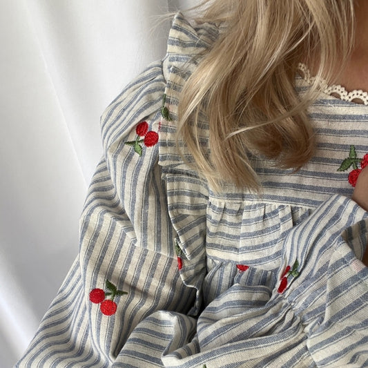 STORIES FROM THE ATELIER by COPENHAGENSHOES THE CHERRY ONE CLOTHES 0061 WHITE