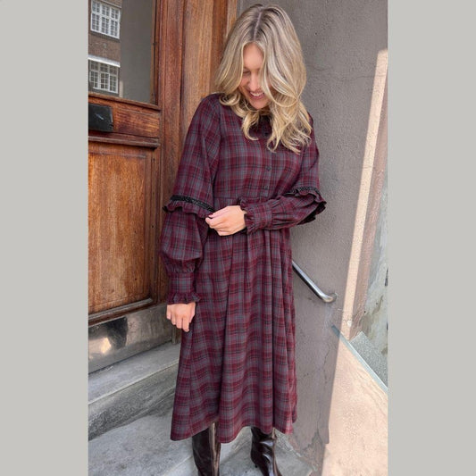 STORIES FROM THE ATELIER by COPENHAGENSHOES THE REASON WHY DRESS DRESS 2221 BORDEAUX/GREEN