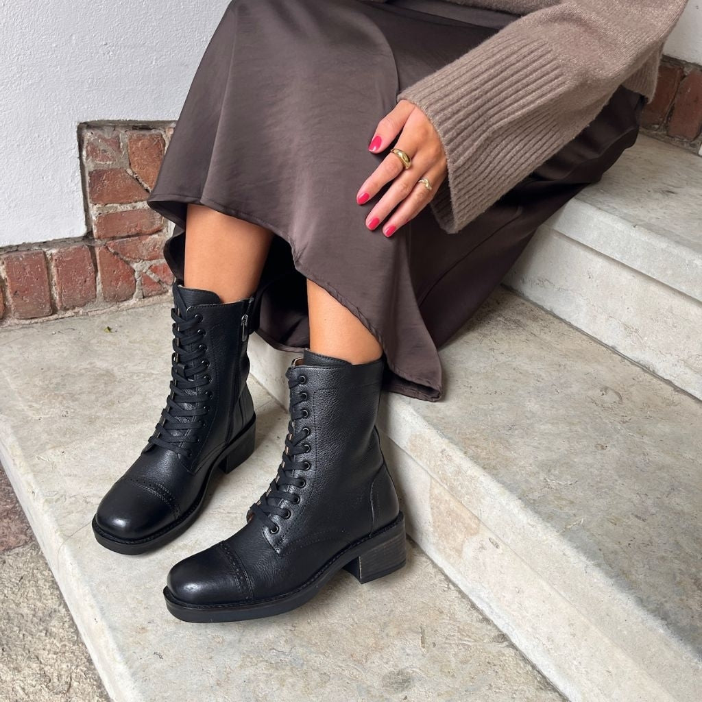 COPENHAGEN SHOES ALL FOR THE MOVES Laarzen 0001 BLACK