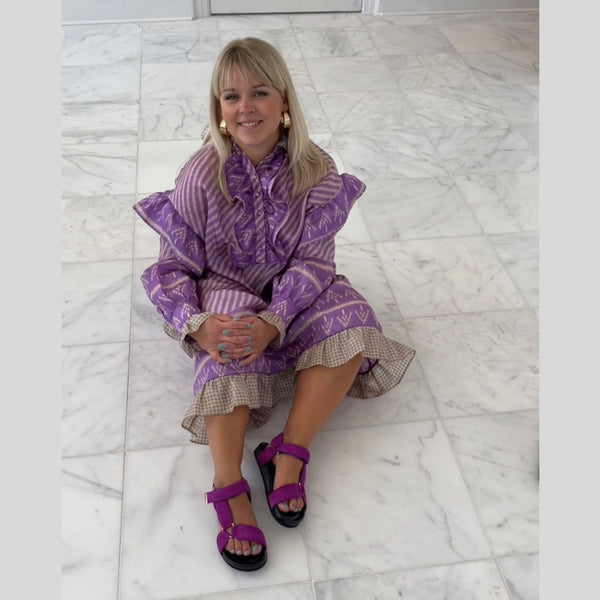 COPENHAGEN SHOES CARRIE SUEDE Sandal 2323 FUCHSIA (DAHLIA)