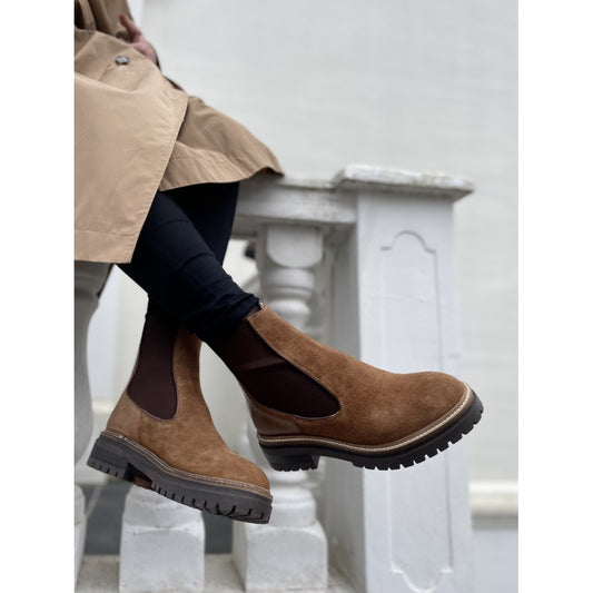 COPENHAGEN SHOES FALL 21 Suede Laarzen 112 Cognac