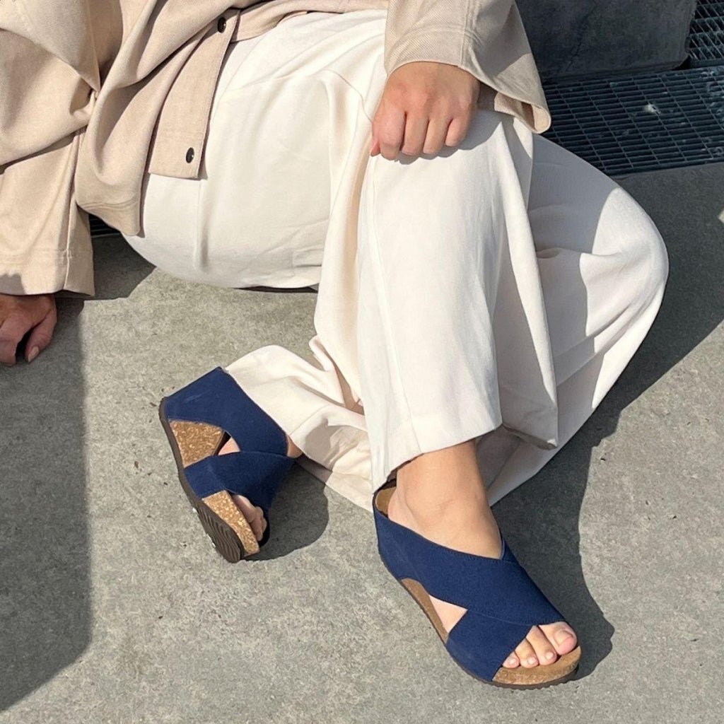 COPENHAGEN SHOES FRANCES 23 Suede Sandalen met sleehak 00078 NAVY (OLTREMARE 278)