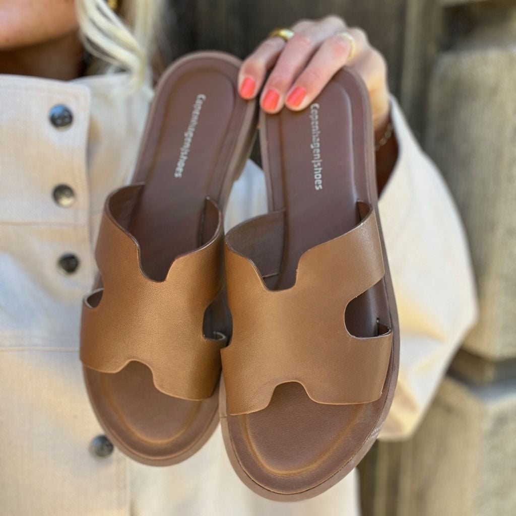 COPENHAGEN SHOES IVY - LEATHER Slippers 0241 COGNAC