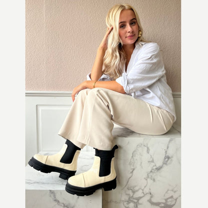 COPENHAGEN SHOES KEEP GOING PATENT Laarzen 068 Cream