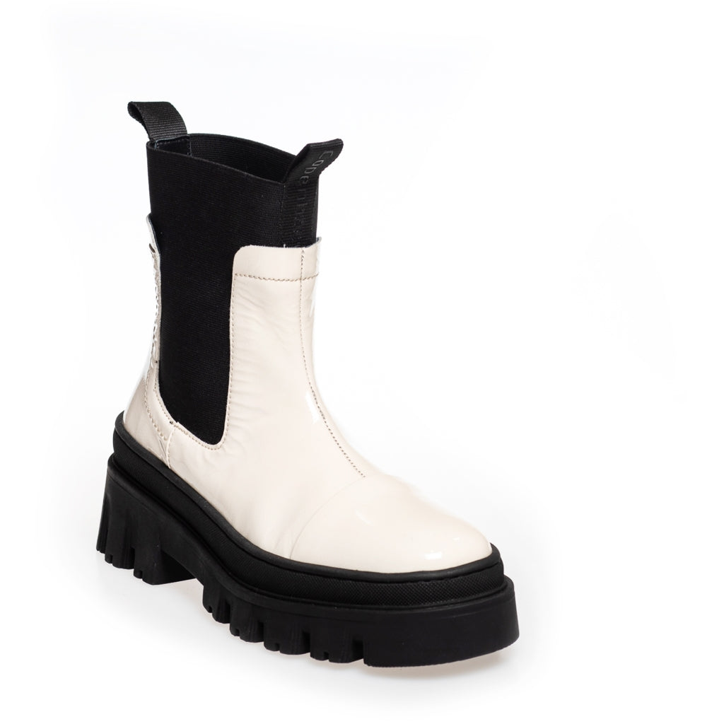 COPENHAGEN SHOES KEEP GOING PATENT Laarzen 068 Cream