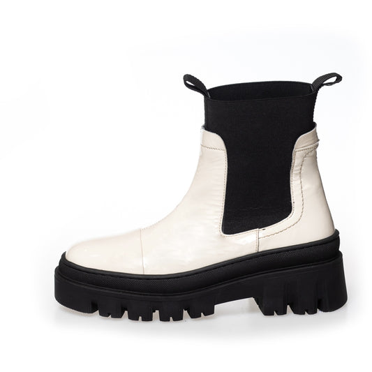 COPENHAGEN SHOES KEEP GOING PATENT Laarzen 068 Cream