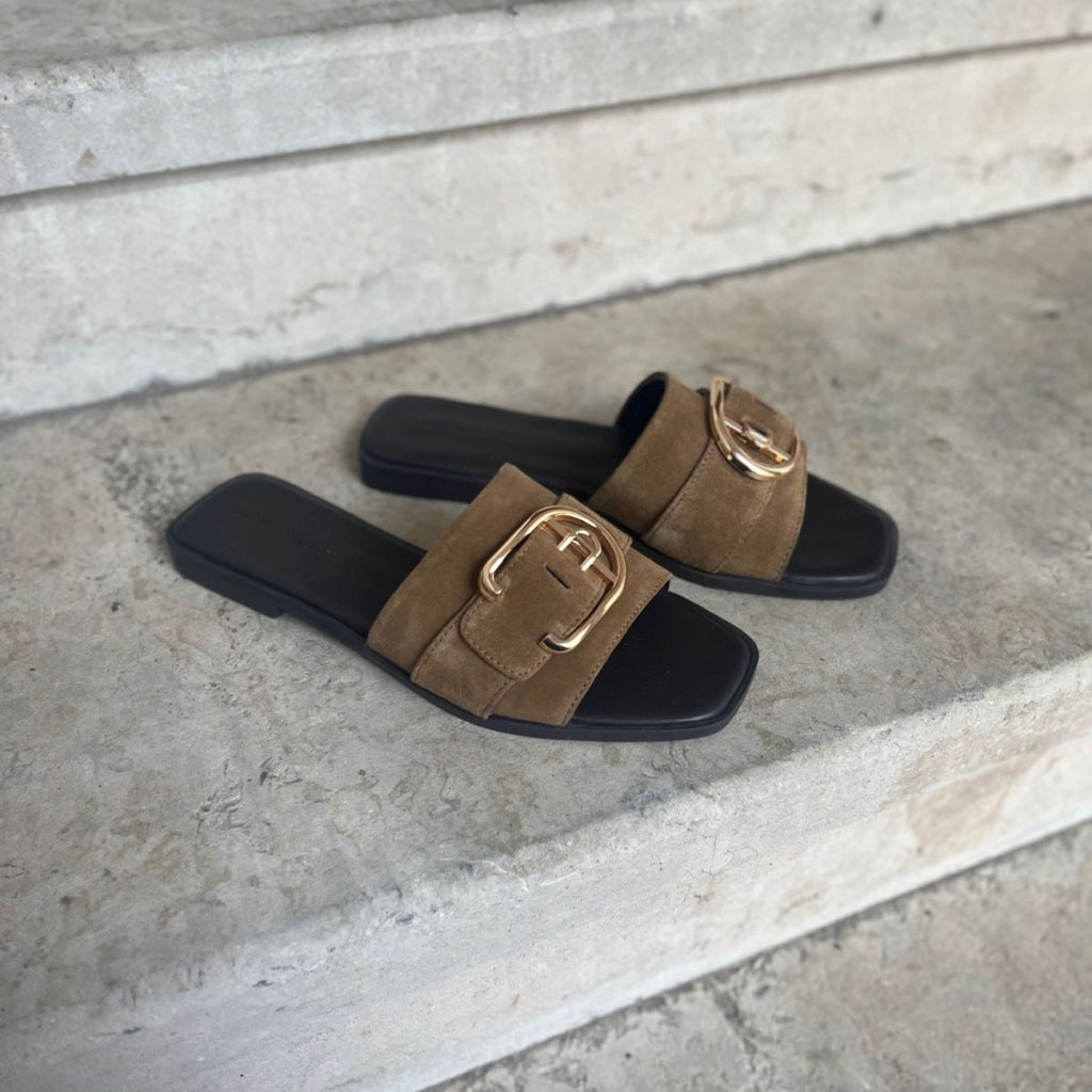 COPENHAGEN SHOES KISS S. Slippers 0138 CAMEL