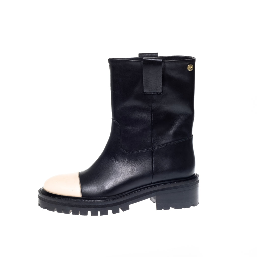 COPENHAGEN SHOES LET'S GO Copenhagenshoes by Josefine Valentin Laarzen 1623 BLACK WITH OFF WHITE TOE