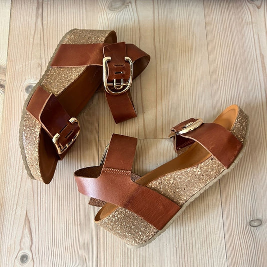 COPENHAGEN SHOES LUCA Sandalen met sleehak 0012 BROWN