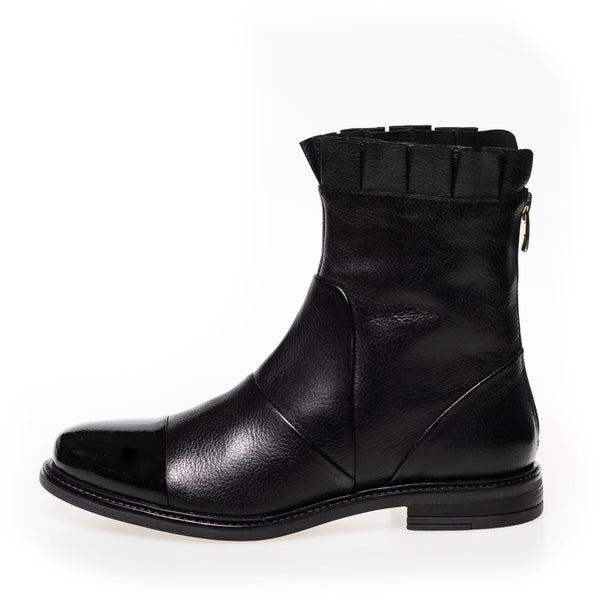 COPENHAGEN SHOES MARGARET Boot 00010 BLACK W/PATENT TOE