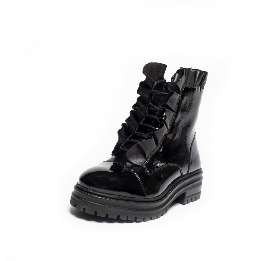 COPENHAGEN SHOES PRETTY ALL PATENT Copenhagenshoes by Josefine Valentin Laarzen 038 Black patent
