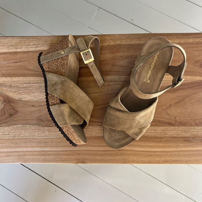 COPENHAGEN SHOES SUMMER VIBES Sandalen met sleehak 0002 BEIGE