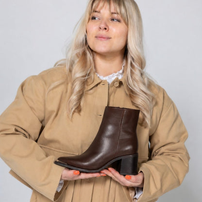 COPENHAGEN SHOES THE EMELY BOOT Laarzen 0012 BROWN