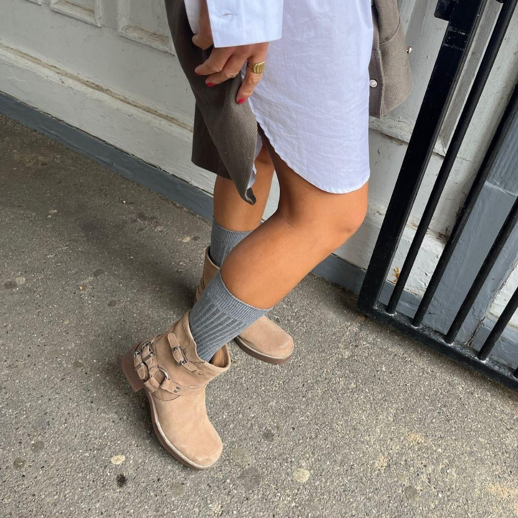 COPENHAGEN SHOES THE MAGIC MOVE SUEDE Laarzen 0057 TAUPE