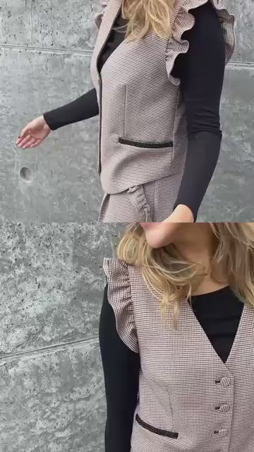 STORIES FROM THE ATELIER by COPENHAGENSHOES AS MAGIC VEST 902 SAND CHECK