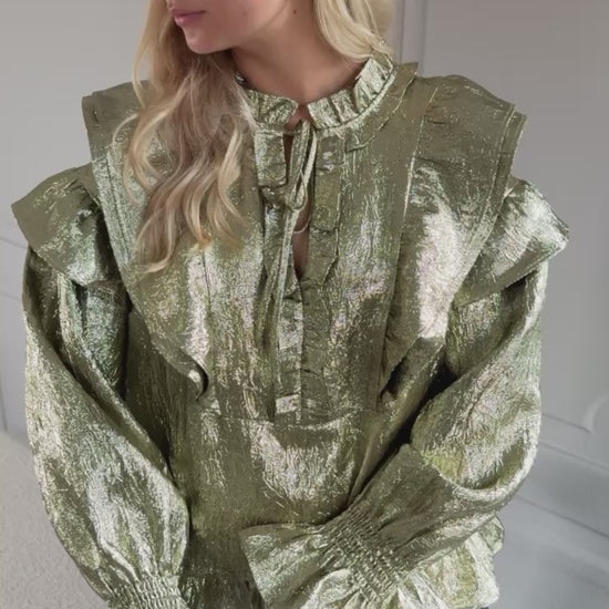 STORIES FROM THE ATELIER by COPENHAGENSHOES IMAGINE TOP CLOTHES 062 DARK GOLD