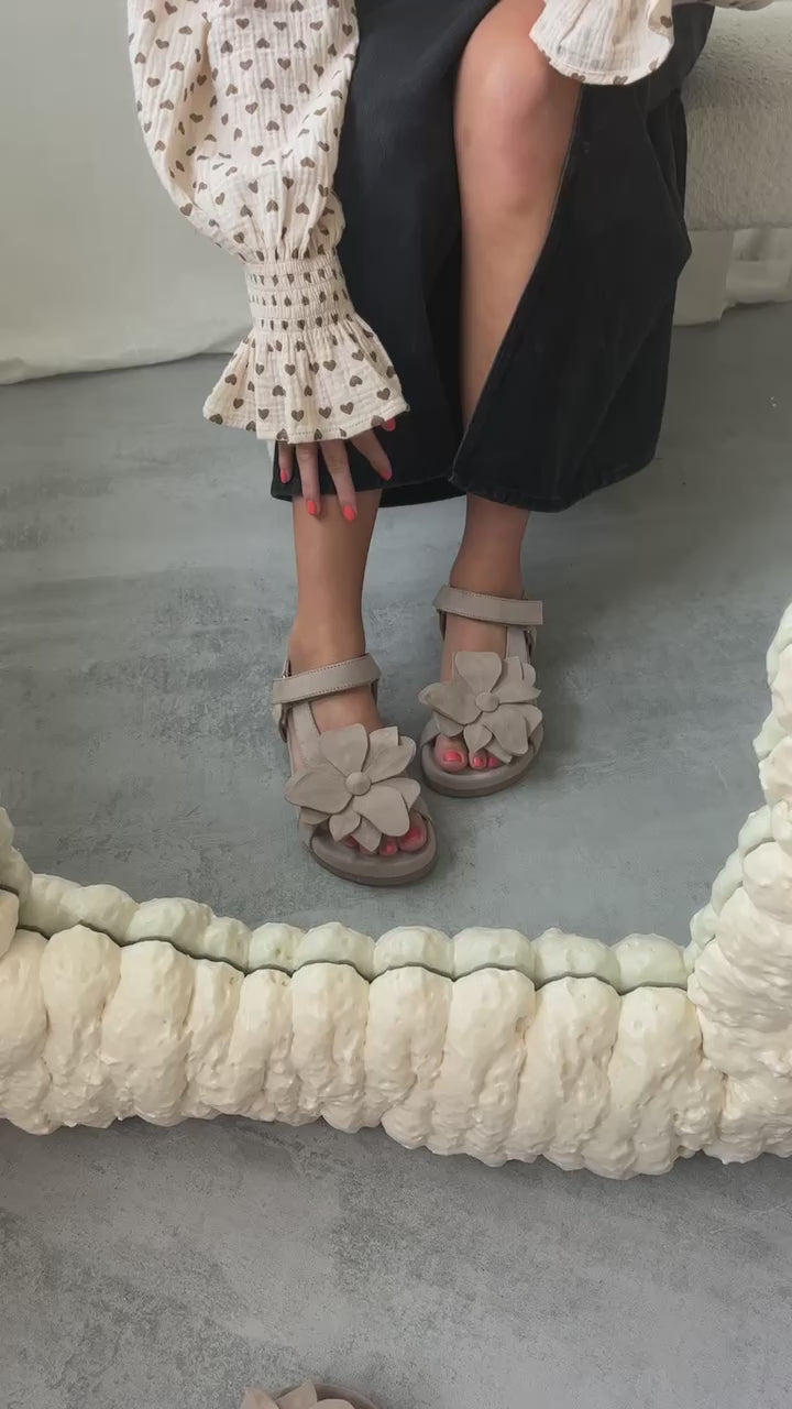 COPENHAGEN SHOES MY FLOWERS Sandalen 0301 BISCUIT