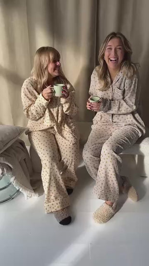 STORIES FROM THE ATELIER by COPENHAGENSHOES PAJAMAS PANTS 3 PANTS 03 GREEN YELLOW BIG FLOWER