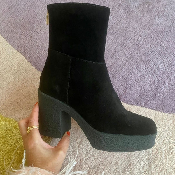 Copenhagen Shoes by Josefine Valentin VALENTINE Boot 111 Black suede